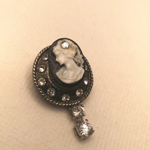 Handmade Vintage 1970's cameo - Picture 2 of 7